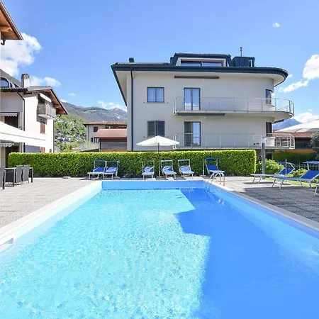 1 Bedroom Lovely In Appartement Domaso