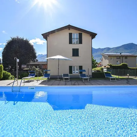 Apartment 1 Bedroom Lovely In Domaso